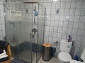 Schönes 4-Bett-Reihenhaus im Zentrum von Ayora in Daft on Spain 