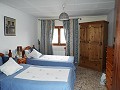 Schönes 4-Bett-Reihenhaus im Zentrum von Ayora in Daft on Spain 