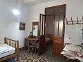 Herenhuis met 7 Slaapkamers in Agost in Daft on Spain 