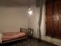 Herenhuis met 7 Slaapkamers in Agost in Daft on Spain 