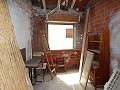 Grande maison de ville avec 2 appartements séparés et garage in Daft on Spain 