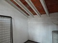 Grande maison de ville avec 2 appartements séparés et garage in Daft on Spain 