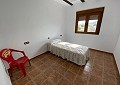 Villa massive de 5 chambres et 3 salles de bain avec écuries in Daft on Spain 