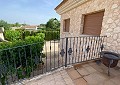 Villa massive de 5 chambres et 3 salles de bain avec écuries in Daft on Spain 