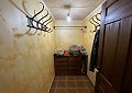 Villa massive de 5 chambres et 3 salles de bain avec écuries in Daft on Spain 