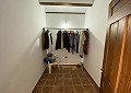 Villa massive de 5 chambres et 3 salles de bain avec écuries in Daft on Spain 