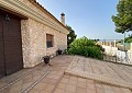 Villa massive de 5 chambres et 3 salles de bain avec écuries in Daft on Spain 
