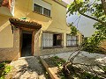 5 Schlafzimmer, 2 Bäder Stadthaus, das reformiert werden muss in Daft on Spain 