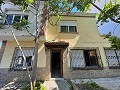 5 Schlafzimmer, 2 Bäder Stadthaus, das reformiert werden muss in Daft on Spain 