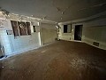 5 Schlafzimmer, 2 Bäder Stadthaus, das reformiert werden muss in Daft on Spain 
