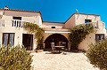 Impresionante villa de 7 dormitorios con piscina en Barbarroja in Daft on Spain 