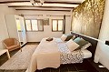 Impresionante villa de 7 dormitorios con piscina en Barbarroja in Daft on Spain 