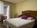 Grand appartement de 3 chambres au centre d'Aspe avec garage in Daft on Spain 