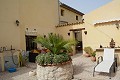 Alte Finca komplett renoviert mit Swimmingpool und originaler Bodega in Daft on Spain 