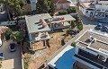 Ultramoderne Villa mit 4 Schlafzimmern und einem 8x4-Swimmingpool in Daft on Spain 
