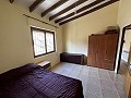 Dorfhaus mit Swimmingpool zwischen Monovar und Pinoso in Daft on Spain 
