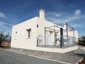 Villa moderna de 3 dormitorios a pie de la ciudad con casas de huéspedes in Daft on Spain 