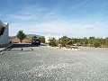 Villa moderna de 3 dormitorios a pie de la ciudad con casas de huéspedes in Daft on Spain 