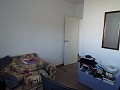 Villa moderna de 3 dormitorios a pie de la ciudad con casas de huéspedes in Daft on Spain 
