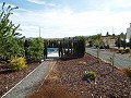 Villa moderna de 3 dormitorios a pie de la ciudad con casas de huéspedes in Daft on Spain 