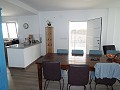 Villa moderna de 3 dormitorios a pie de la ciudad con casas de huéspedes in Daft on Spain 