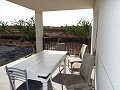 Villa moderna de 3 dormitorios a pie de la ciudad con casas de huéspedes in Daft on Spain 