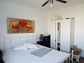 Villa moderna de 3 dormitorios a pie de la ciudad con casas de huéspedes in Daft on Spain 