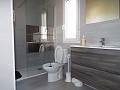 Villa moderna de 3 dormitorios a pie de la ciudad con casas de huéspedes in Daft on Spain 
