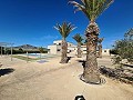 Atemberaubende 5-Bett-Villa mit Pool in Daft on Spain 
