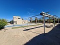 Atemberaubende 5-Bett-Villa mit Pool in Daft on Spain 