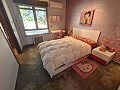 Atemberaubende 5-Bett-Villa mit Pool in Daft on Spain 