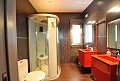 Atemberaubende 5-Bett-Villa mit Pool in Daft on Spain 