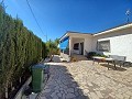 Villa in der Stadt Salinas auf einem städtischen Grundstück von 582 m2 in Daft on Spain 