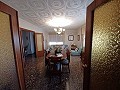 Villa in der Stadt Salinas auf einem städtischen Grundstück von 582 m2 in Daft on Spain 