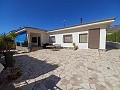 Villa in der Stadt Salinas auf einem städtischen Grundstück von 582 m2 in Daft on Spain 