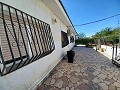 Villa in der Stadt Salinas auf einem städtischen Grundstück von 582 m2 in Daft on Spain 