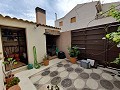 Town House with a garden and garage in Pinoso in Daft on Spain 