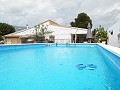 Villa mit 3 Schlafzimmern, Gästehaus, Pool und Garage in Daft on Spain 