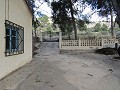 Villa de 4 dormitorios con potencial para casa adicional o apartamentos separados in Daft on Spain 