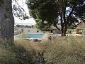 Villa de 4 dormitorios con potencial para casa adicional o apartamentos separados in Daft on Spain 