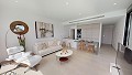 Elegante villa de 3 dormitorios y 4 baños con piscina privada, a 750 m de la playa in Daft on Spain 