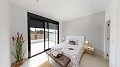 Elegante villa de 3 dormitorios y 4 baños con piscina privada, a 750 m de la playa in Daft on Spain 