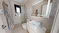 Elegante villa de 3 dormitorios y 4 baños con piscina privada, a 750 m de la playa in Daft on Spain 