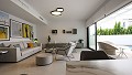 Moderne villa 4 of 5 bedden met onderbouw, zwembad en garage in Daft on Spain 