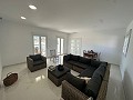 Luxuriöse neue Villa mit Pool und Grundstück in Daft on Spain 