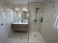 Luxuriöse neue Villa mit Pool und Grundstück in Daft on Spain 