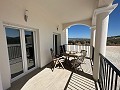 Luxuriöse neue Villa mit Pool und Grundstück in Daft on Spain 
