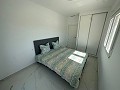 Luxuriöse neue Villa mit Pool und Grundstück in Daft on Spain 
