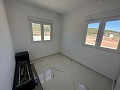 Luxuriöse neue Villa mit Pool und Grundstück in Daft on Spain 