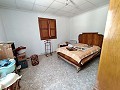 Zwei Immobilien auf einem Grundstück in Crevillente in Daft on Spain 